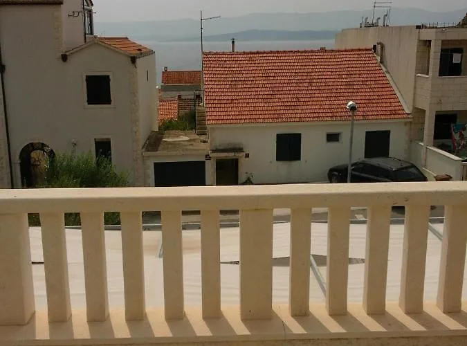 Sea View Pensión Bol