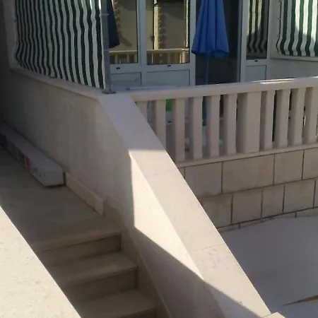 Sea View Vendégház 3*